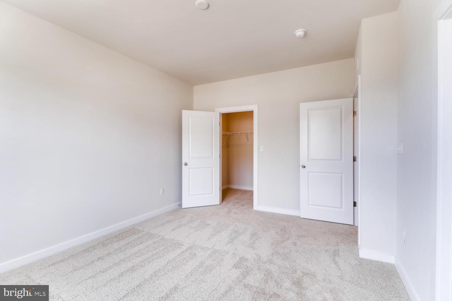 WOODMORE - Residential