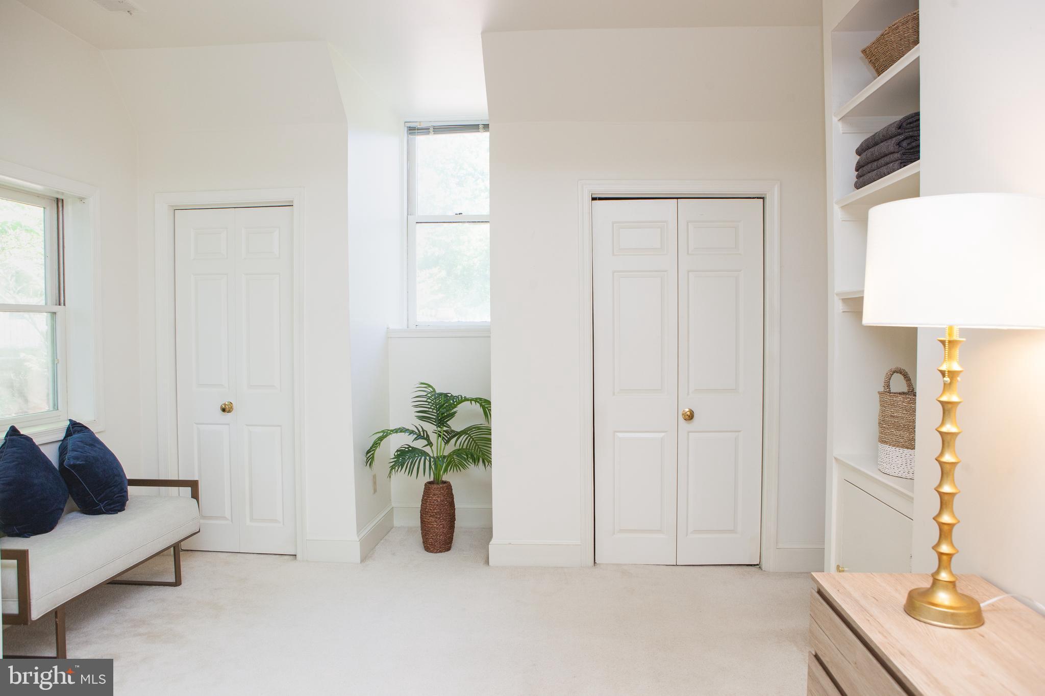 ANDALUSIA ON THE POTOMAC - Residential