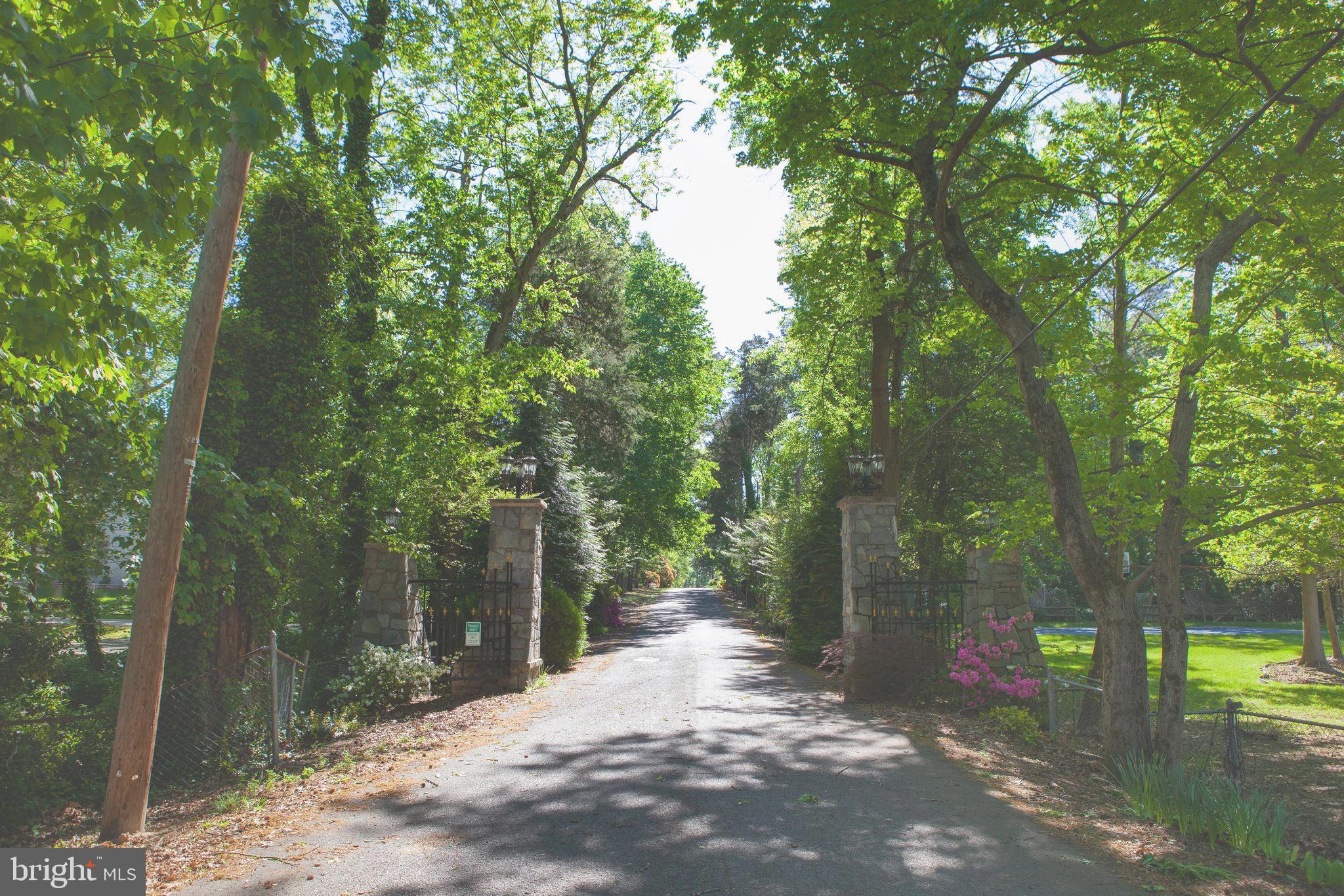 ANDALUSIA ON THE POTOMAC - Residential