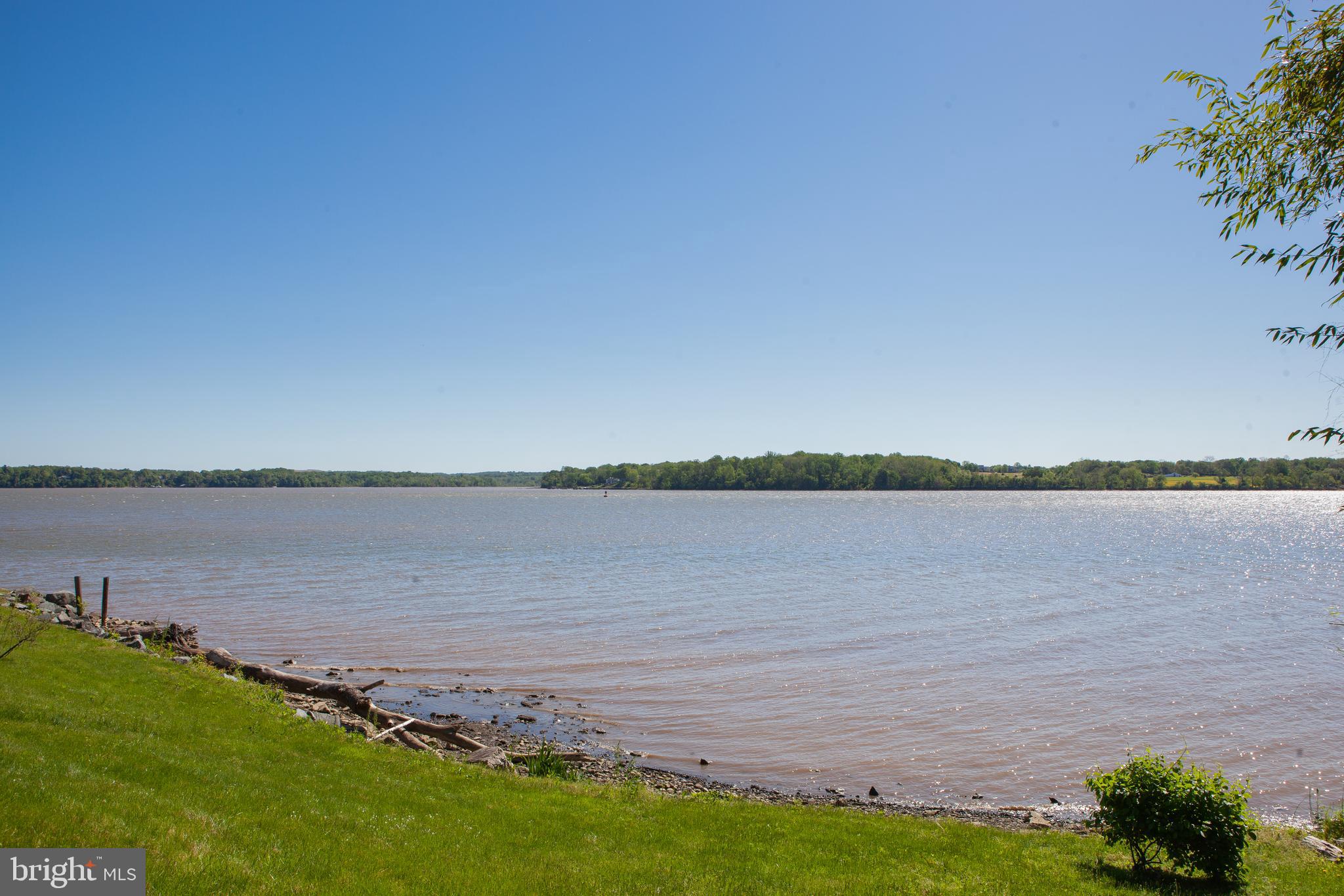 ANDALUSIA ON THE POTOMAC - Residential