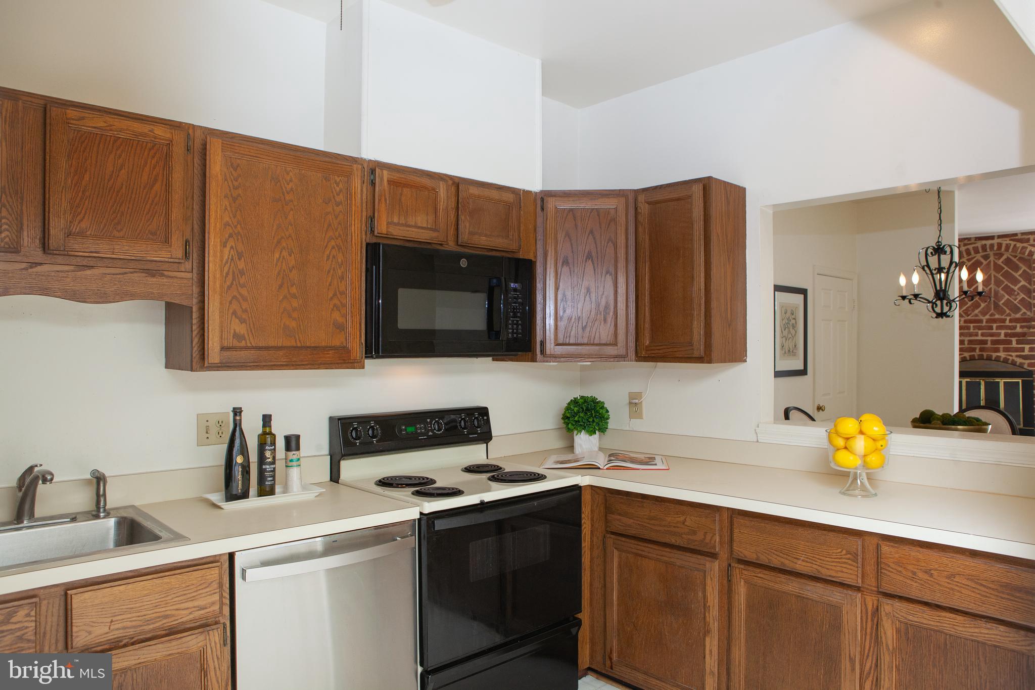 ANDALUSIA ON THE POTOMAC - Residential