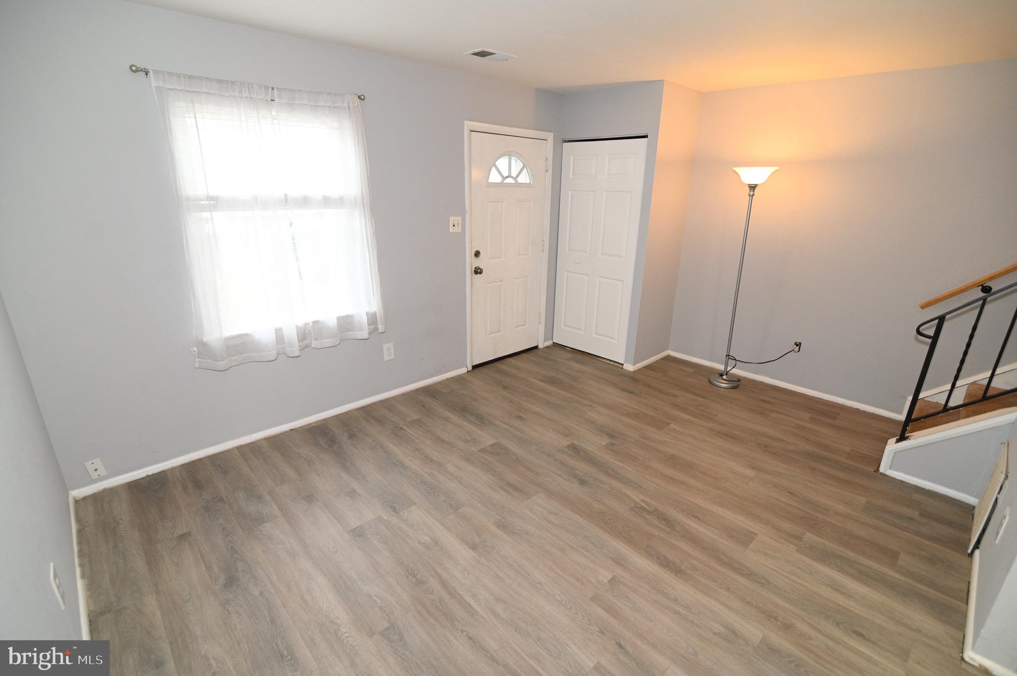 OAK MANOR TWN HSE CONDO - Residential Lease