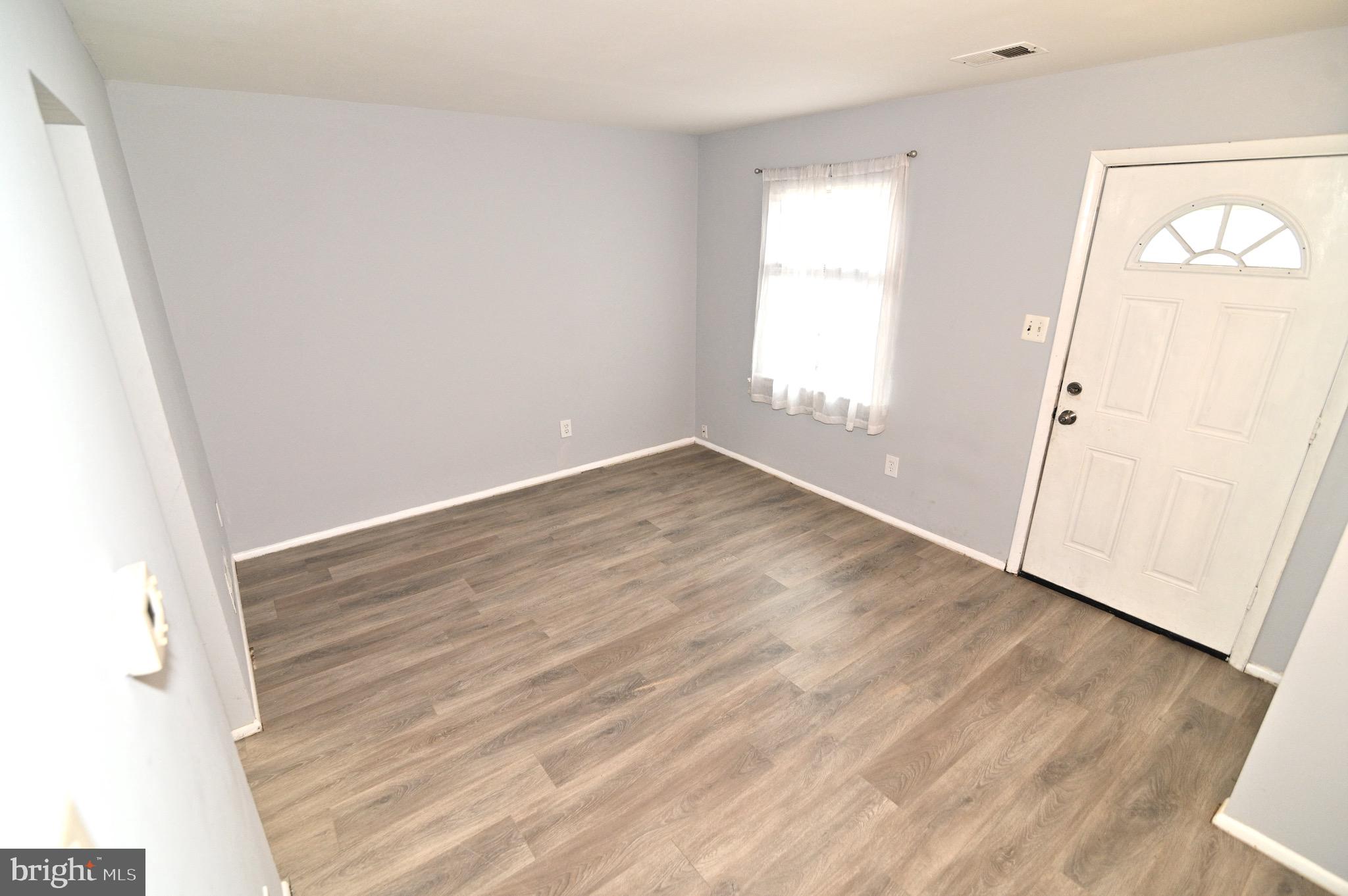 OAK MANOR TWN HSE CONDO - Residential Lease