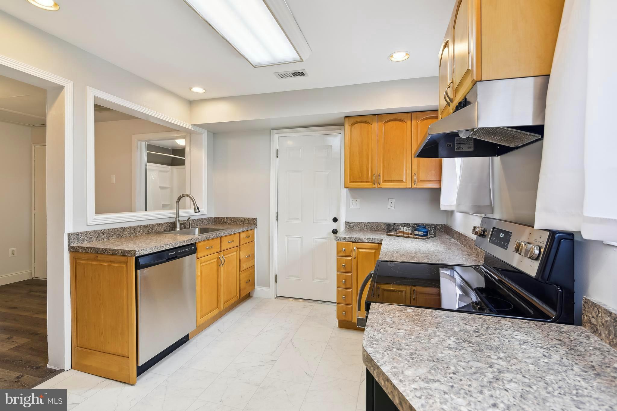 MARLEY PARK BEACH - Residential