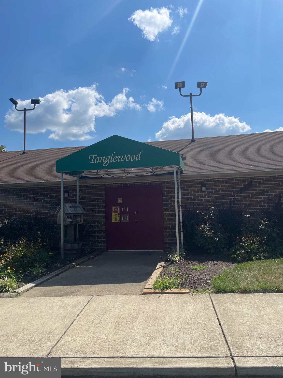 STKBRDGE AT TANGLWD COD - Residential Lease