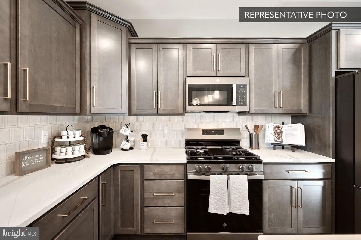 LOGAN MEADOWS - Residential