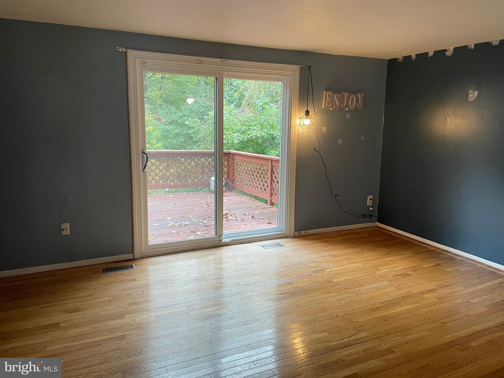 JEFFERS GLEN - Residential