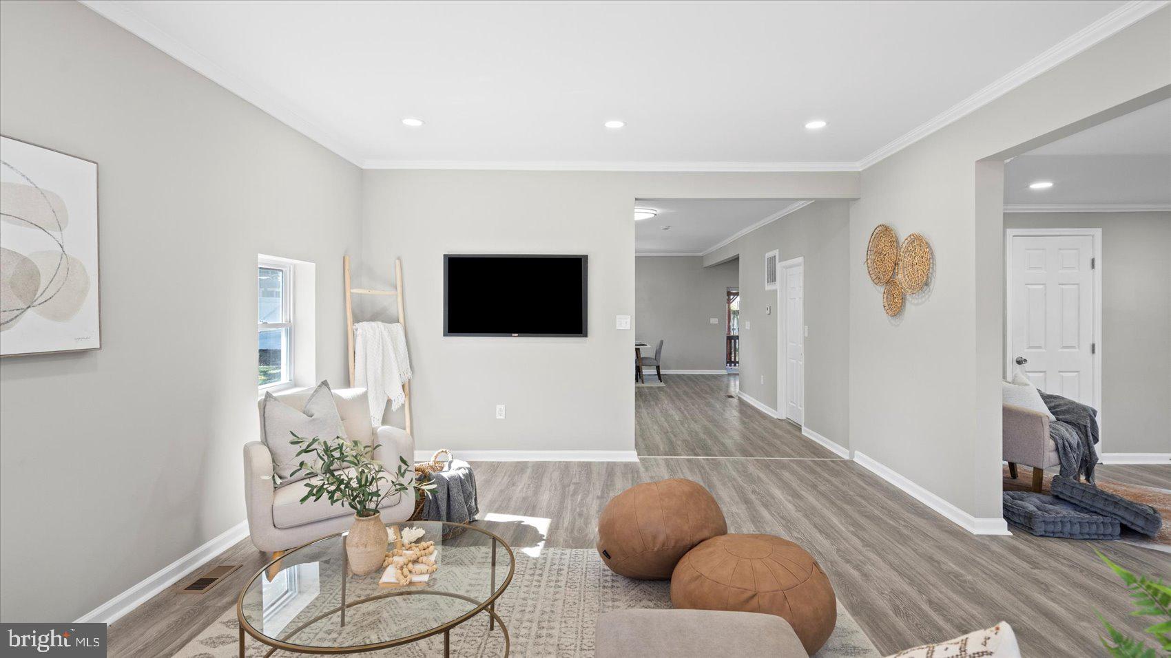 CATONSVILLE MANOR - Residential