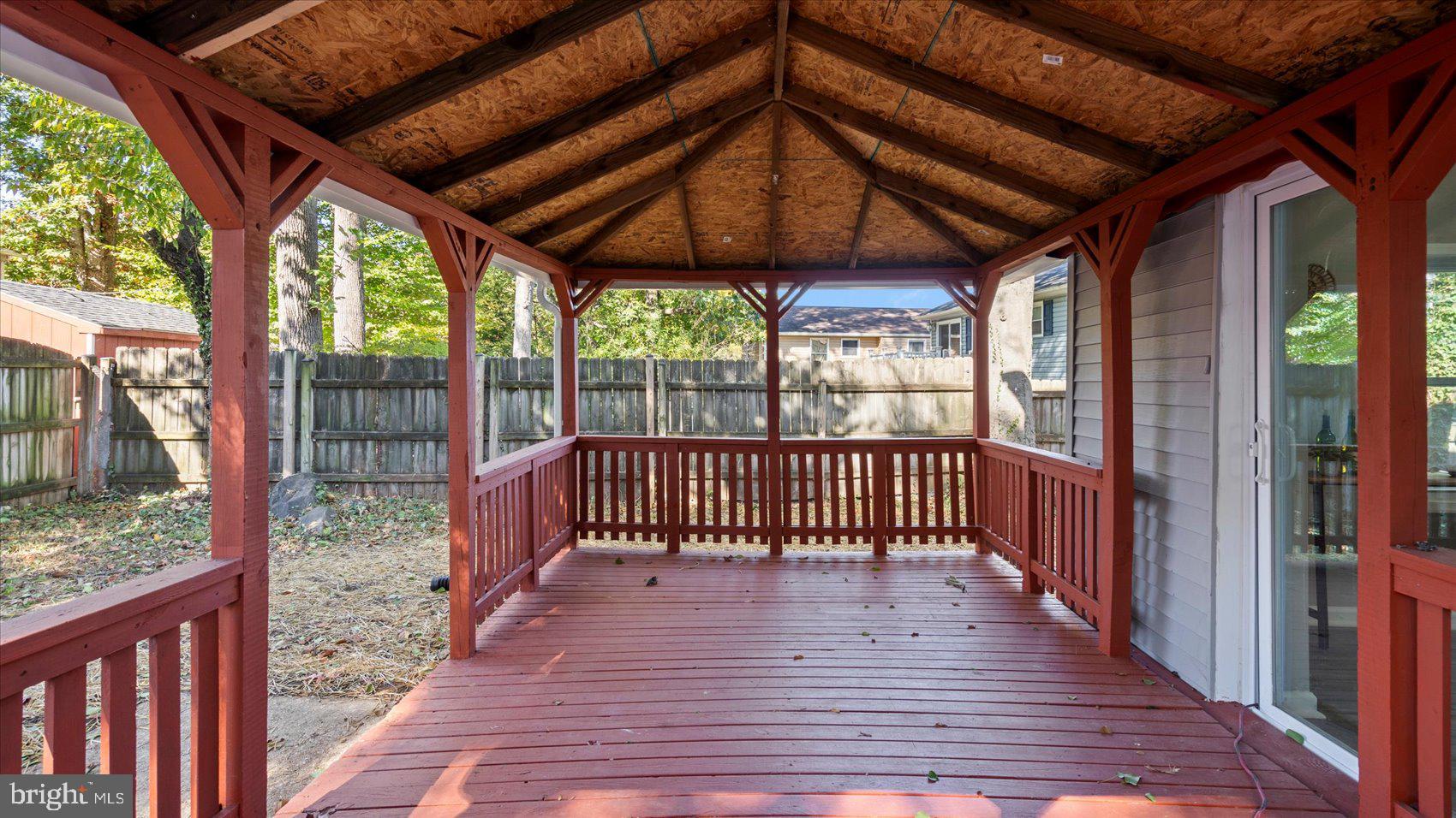 CATONSVILLE MANOR - Residential