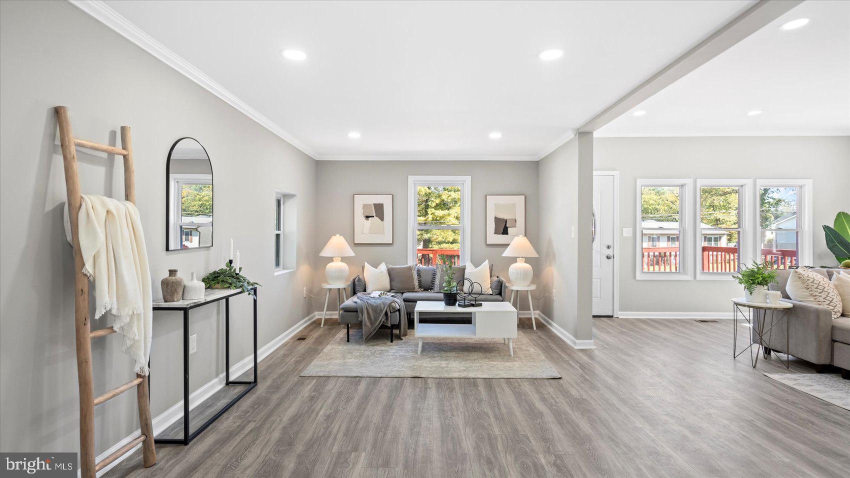 CATONSVILLE MANOR - Residential