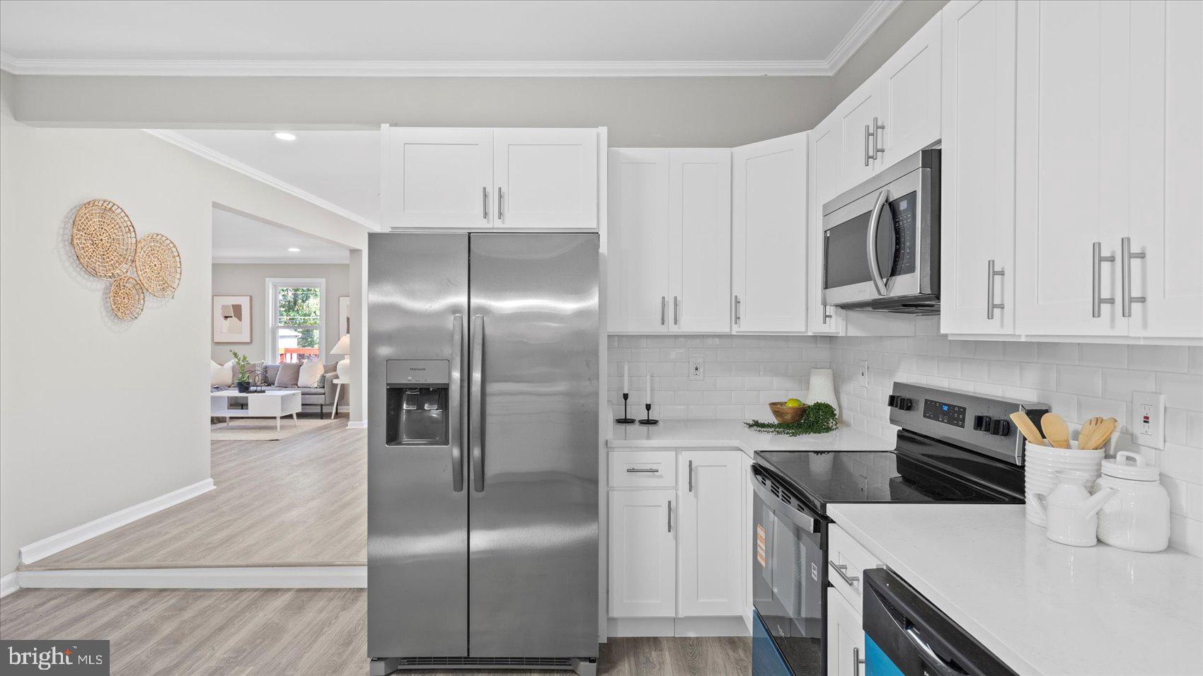 CATONSVILLE MANOR - Residential
