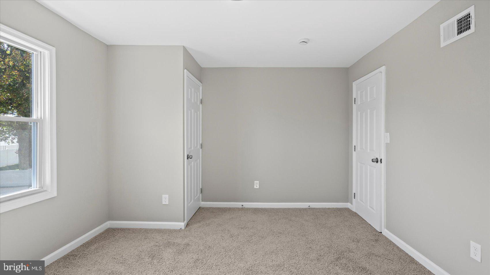 CATONSVILLE MANOR - Residential