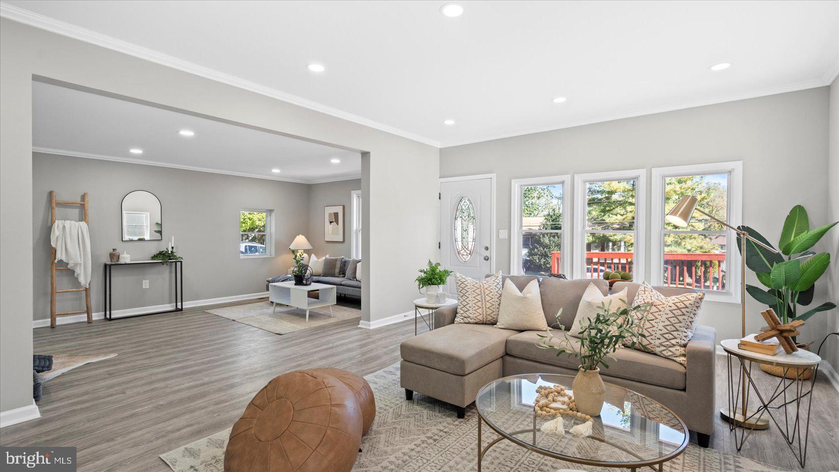 CATONSVILLE MANOR - Residential