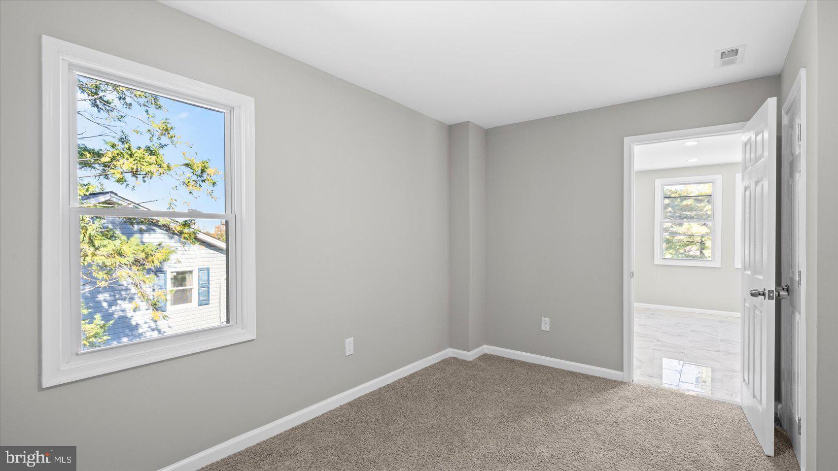 CATONSVILLE MANOR - Residential
