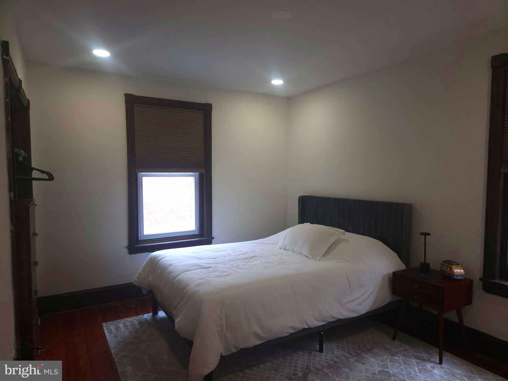 UNIVERSITY CITY - Residential Lease