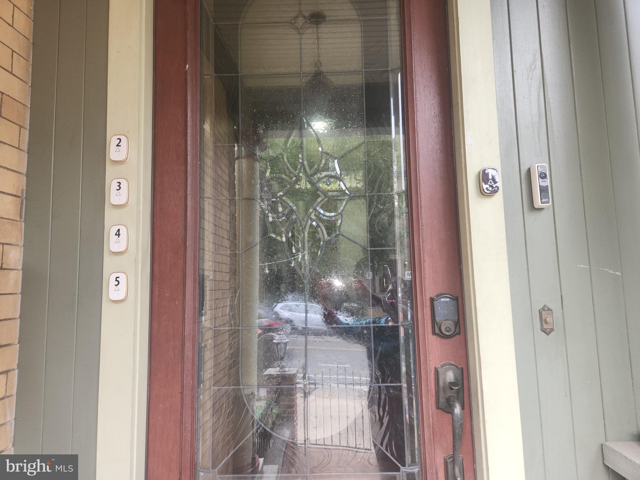 UNIVERSITY CITY - Residential Lease