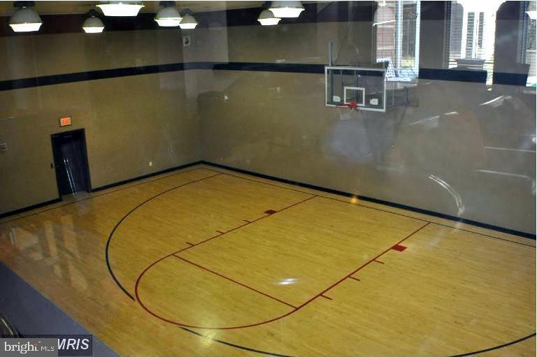 MARQUIS AT VIENNA STATION - Residential