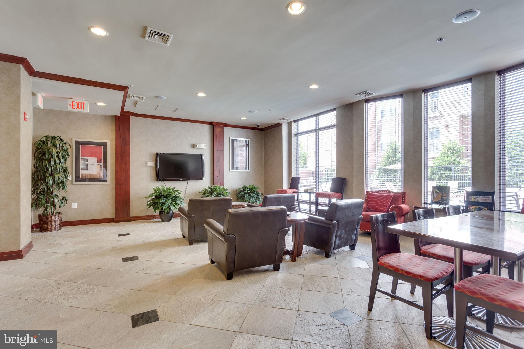 MARQUIS AT VIENNA STATION - Residential