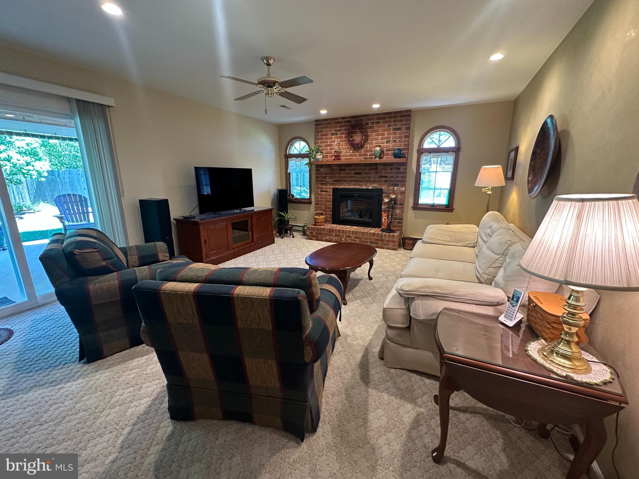 LEXINGTON FARMS - Residential