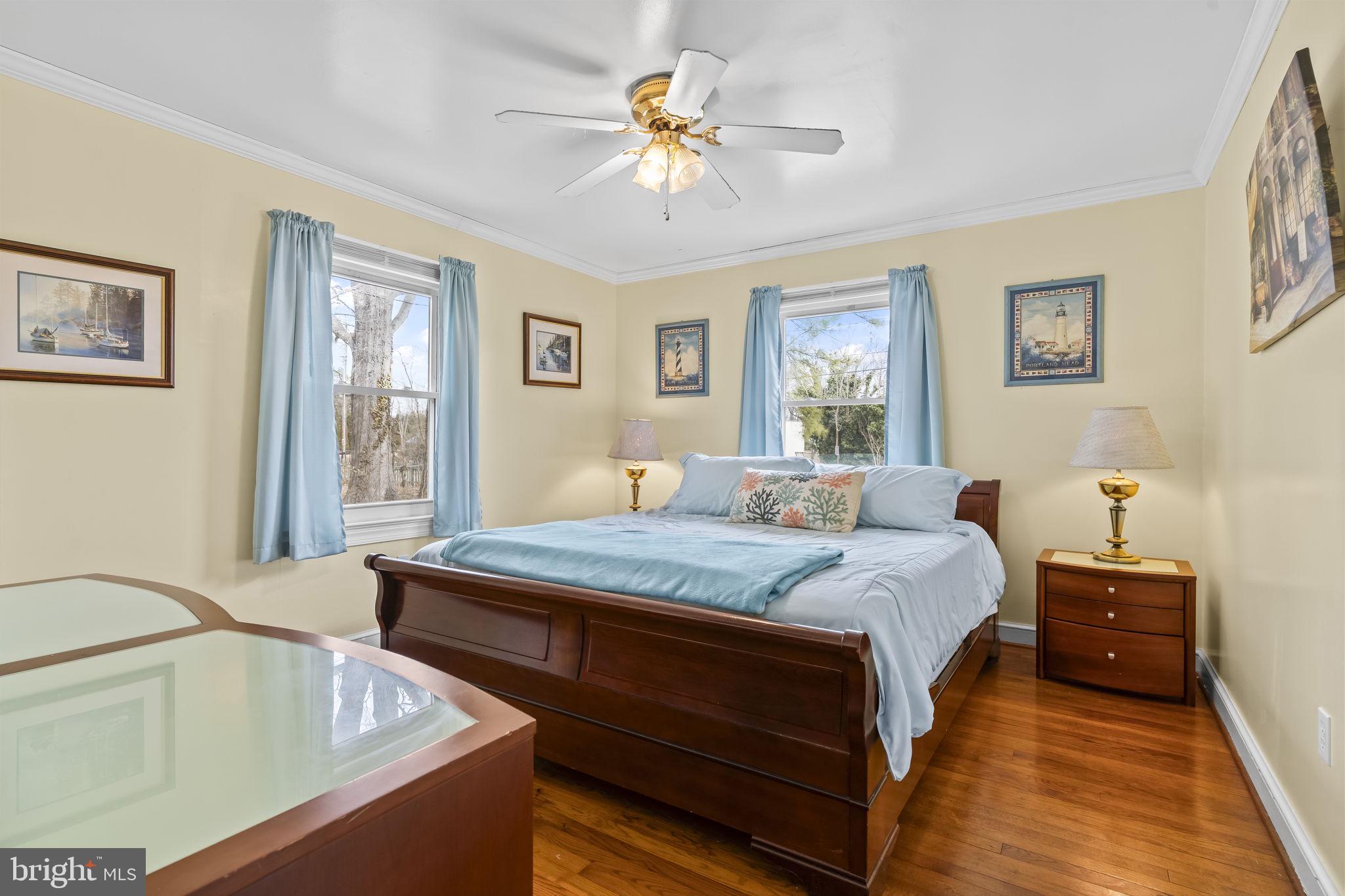 COLONIAL BEACH - Residential