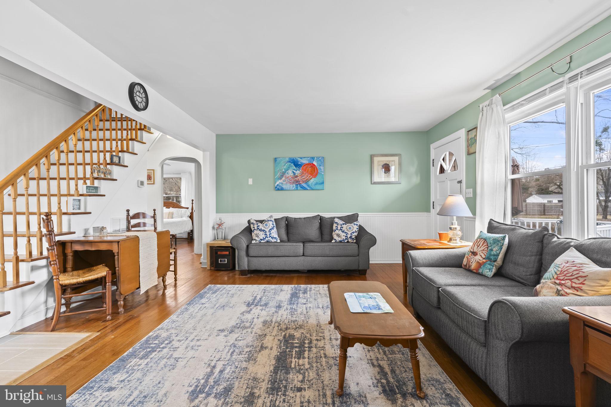 COLONIAL BEACH - Residential