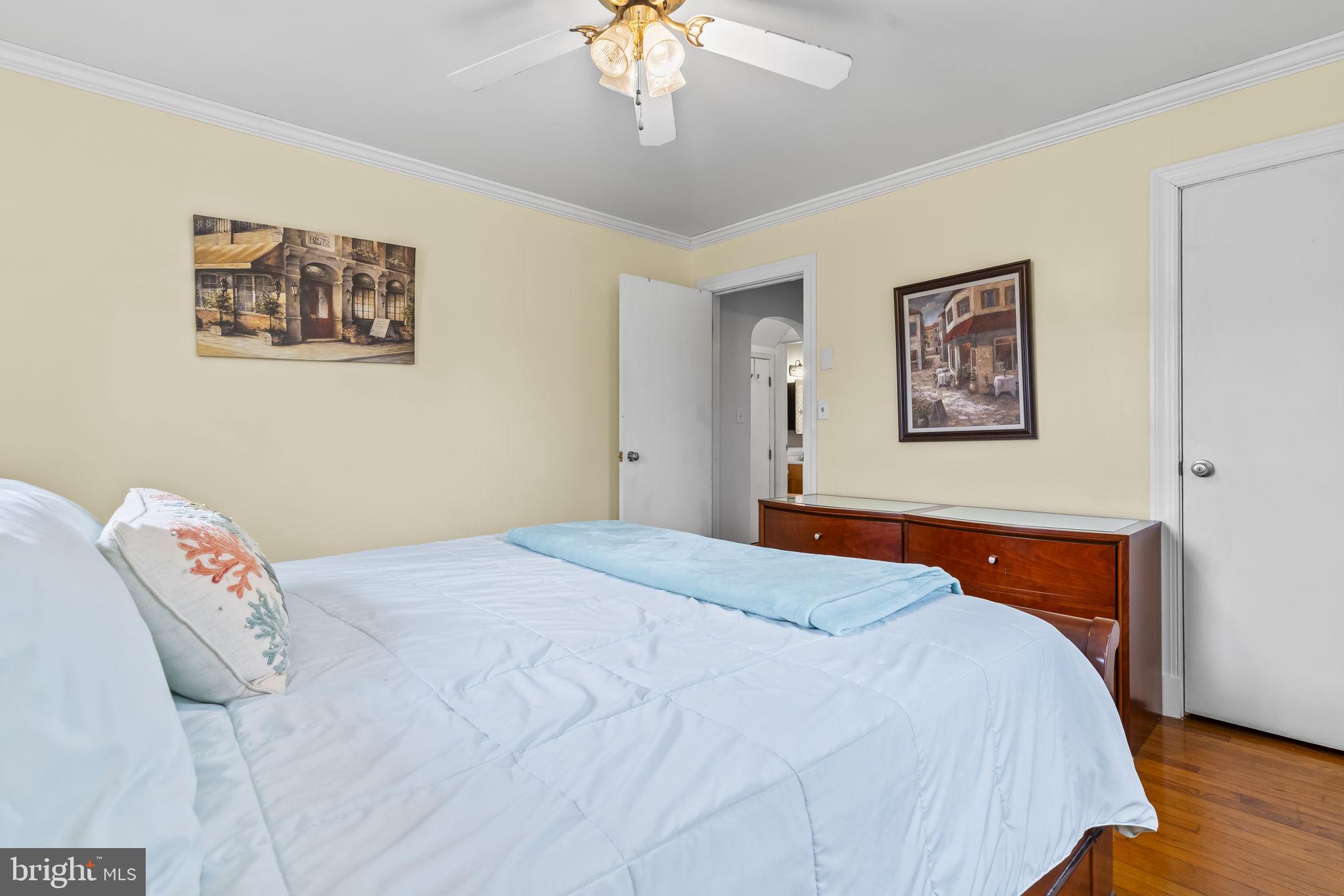 COLONIAL BEACH - Residential