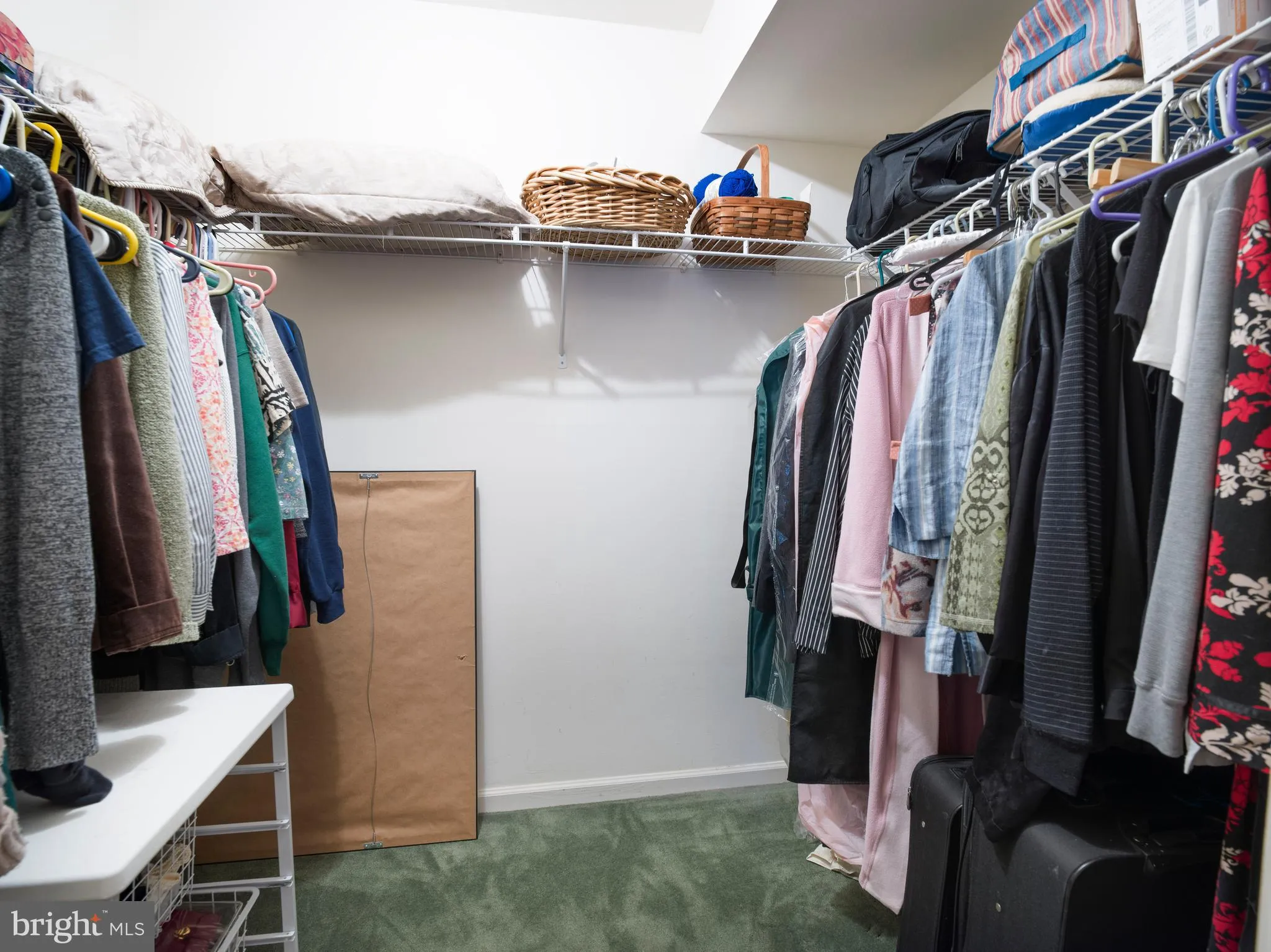 Chesterbrook, Pennsylvania 19087, United States, 2 Bedrooms Bedrooms, ,2 BathroomsBathrooms,Residential,Active,127990