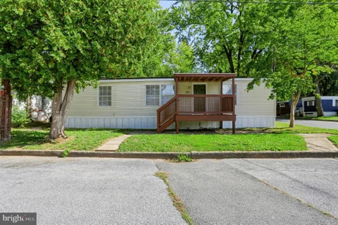 24 Willow Street, Highspire, PA 17034 - #: PADA2064782