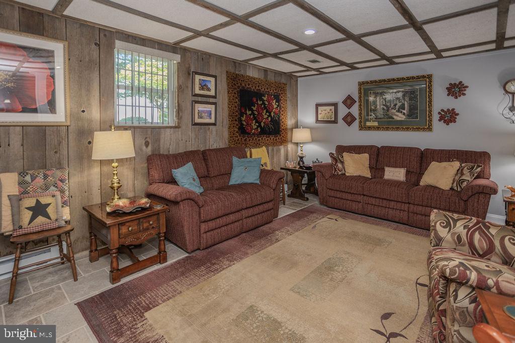 SOUTHAMPTON - Residential