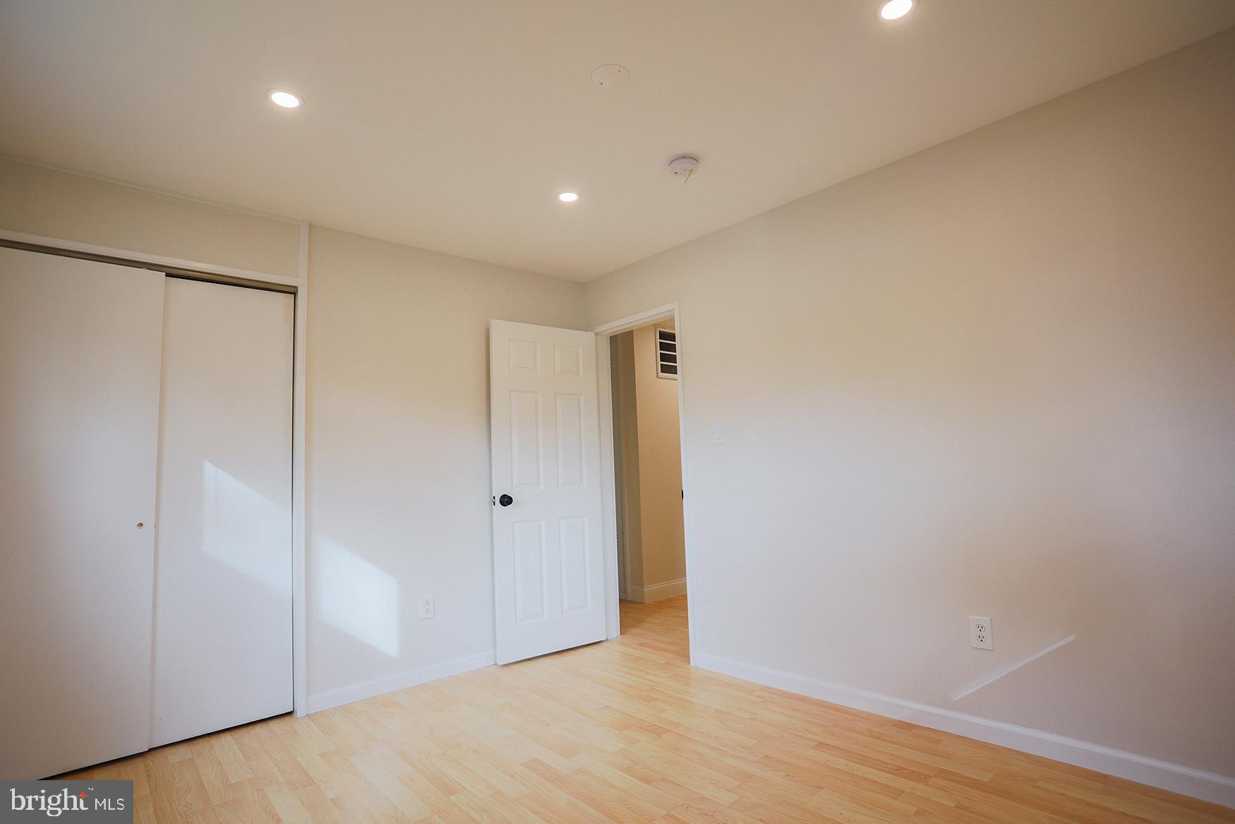 WHEATON WOODS - Residential Lease