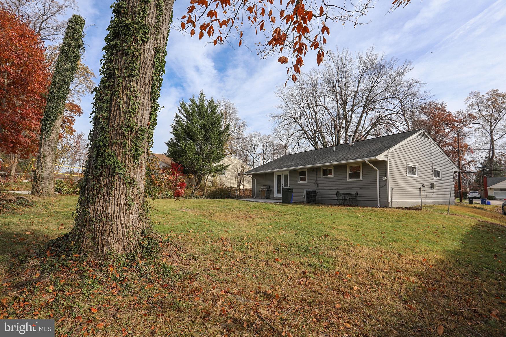 WHEATON WOODS - Residential Lease