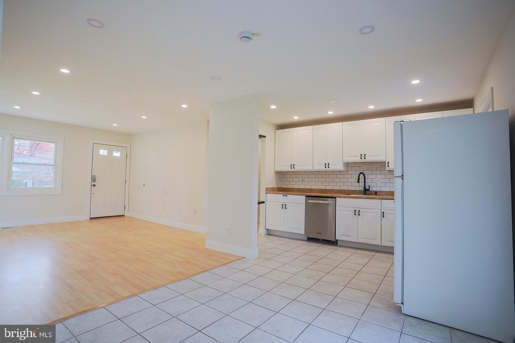 WHEATON WOODS - Residential Lease