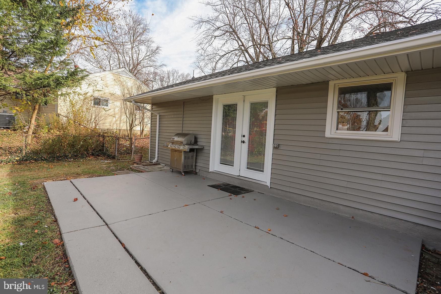 WHEATON WOODS - Residential Lease