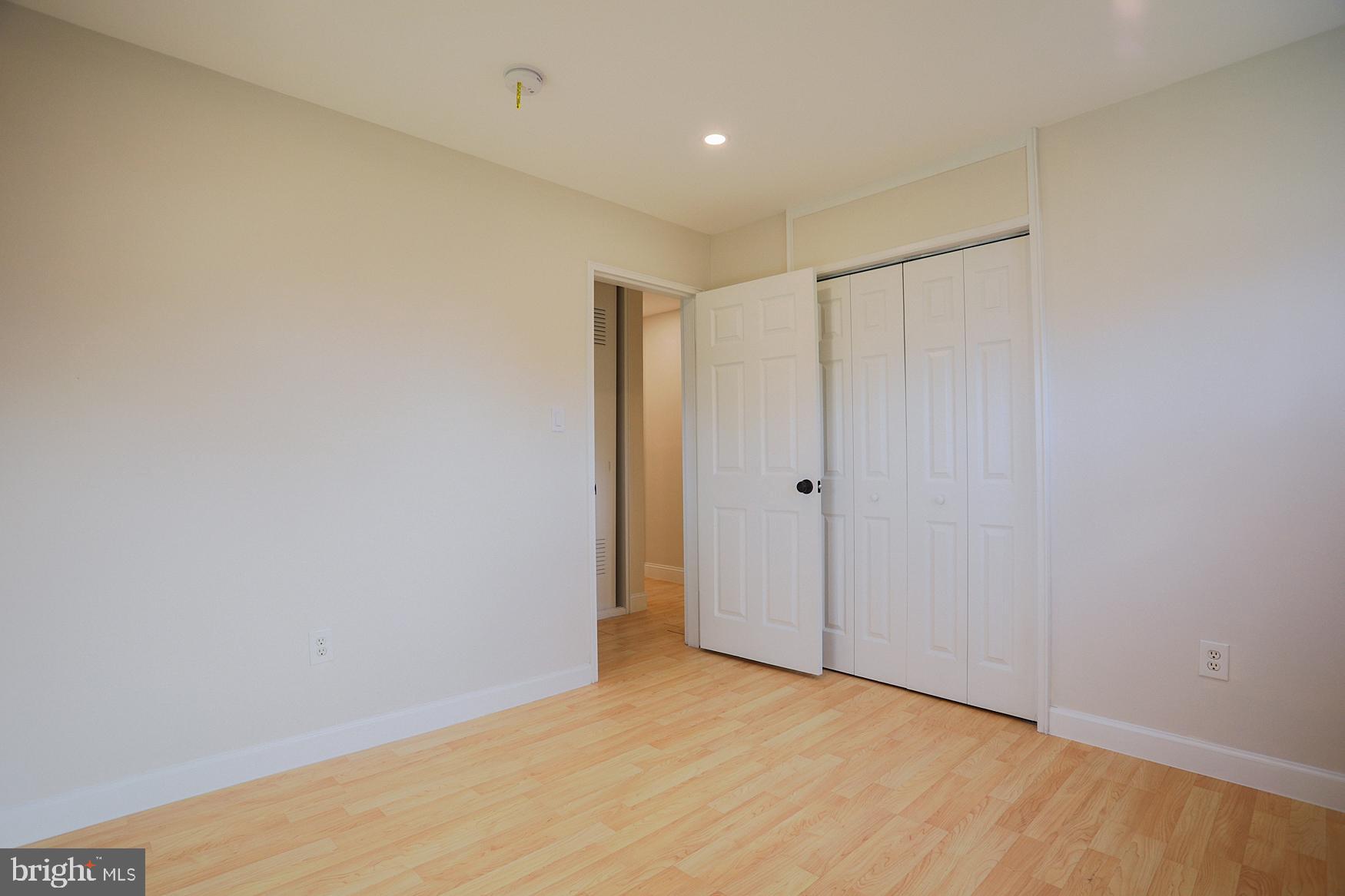 WHEATON WOODS - Residential Lease