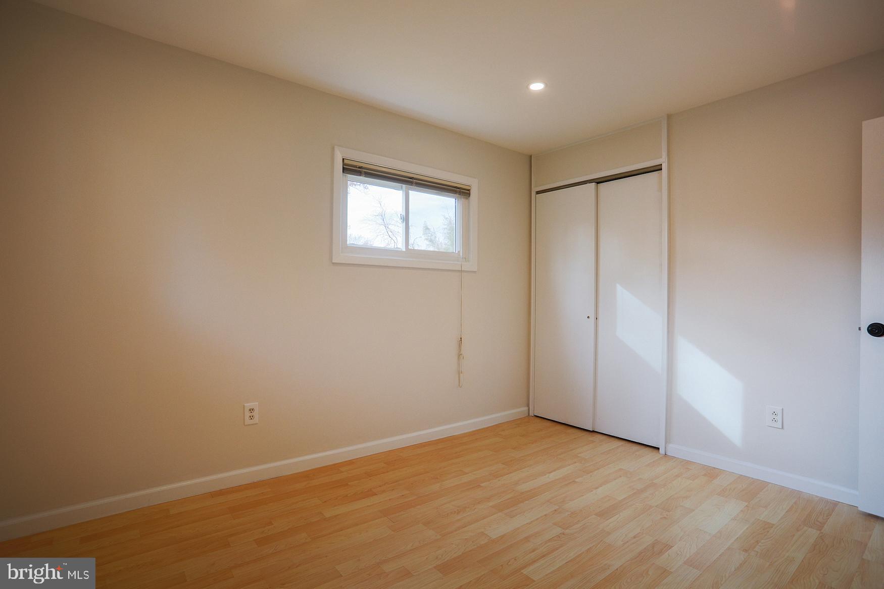 WHEATON WOODS - Residential Lease