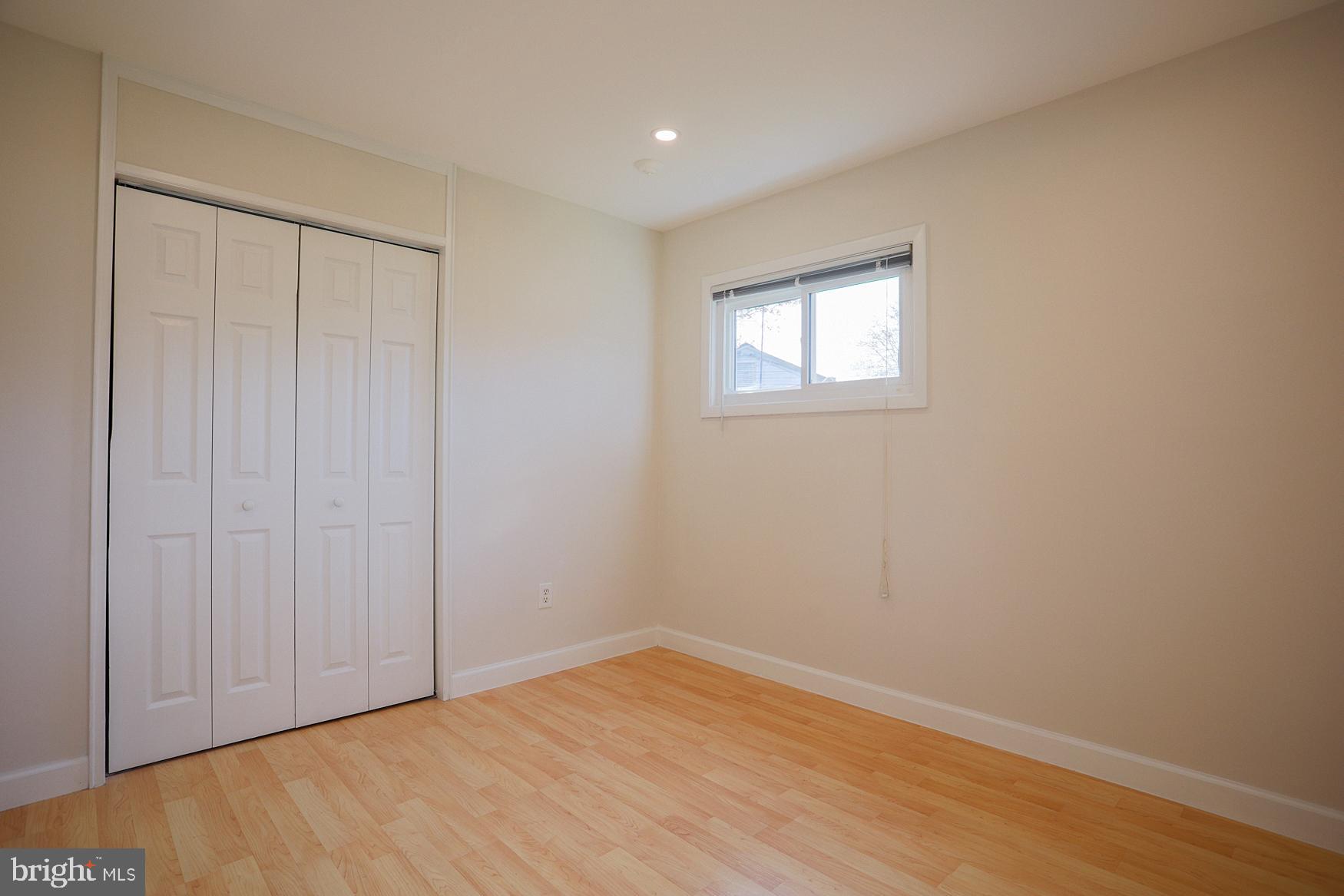 WHEATON WOODS - Residential Lease