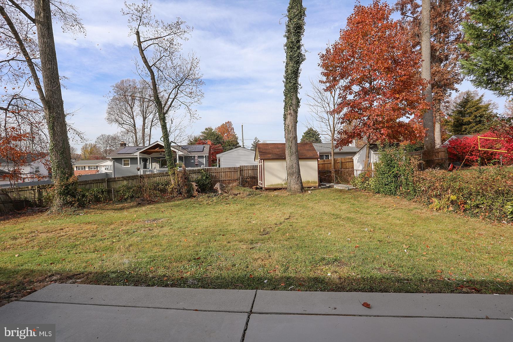 WHEATON WOODS - Residential Lease