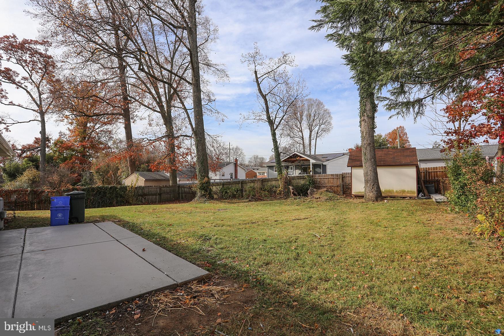 WHEATON WOODS - Residential Lease