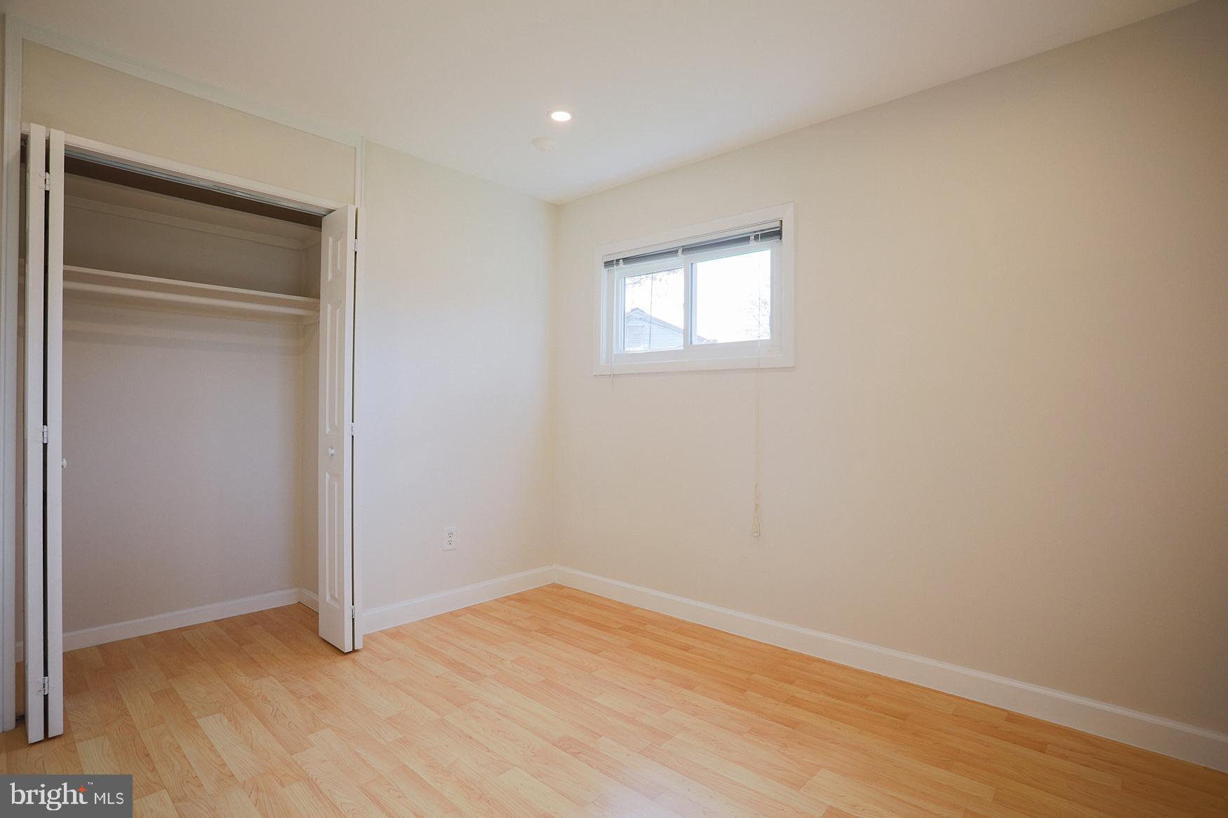 WHEATON WOODS - Residential Lease