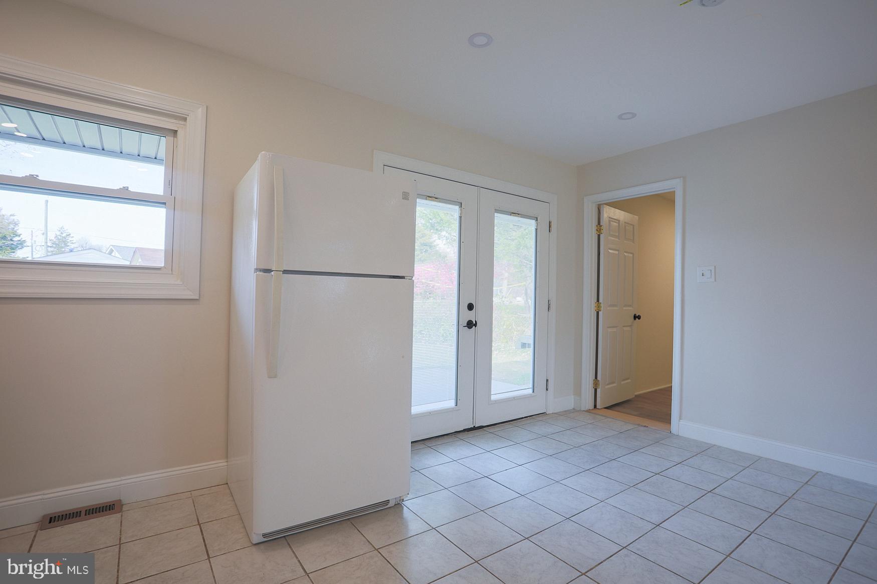 WHEATON WOODS - Residential Lease