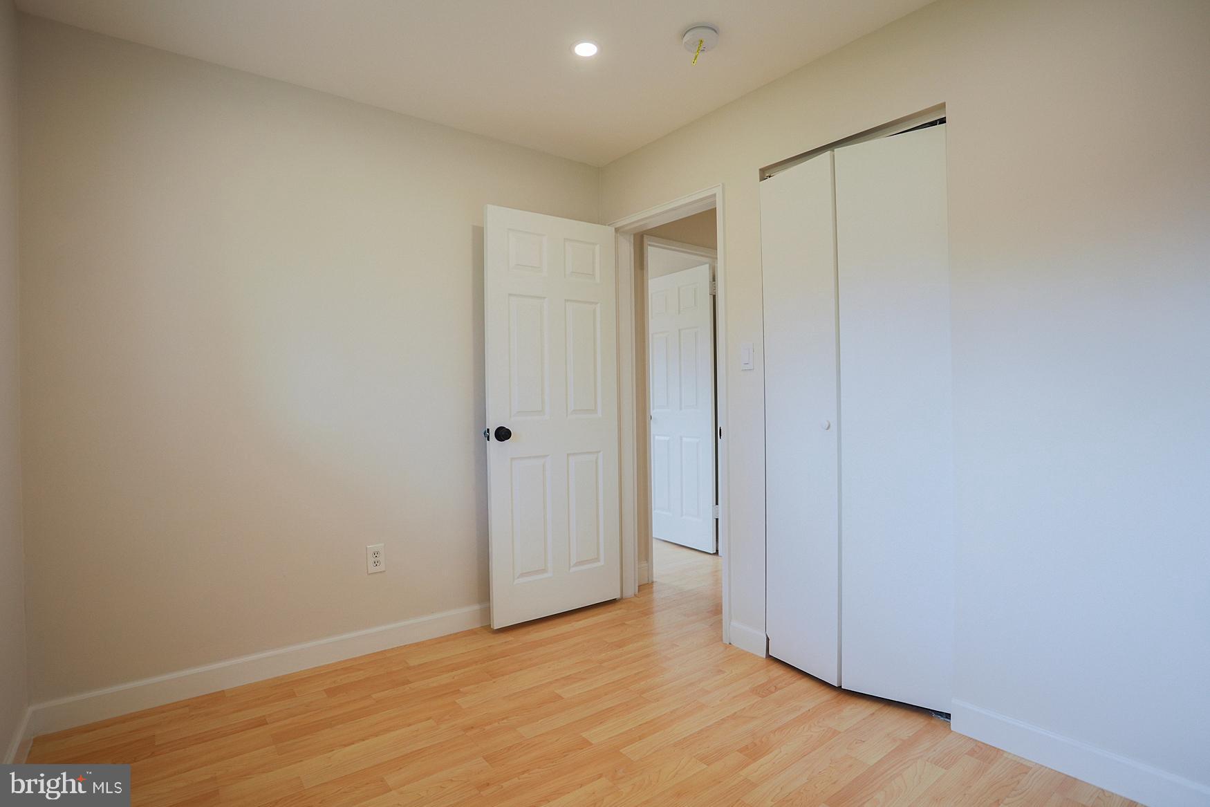 WHEATON WOODS - Residential Lease