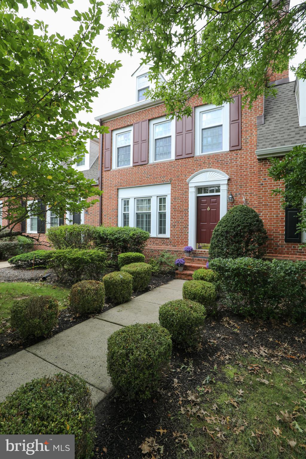 HERITAGE HILLS - Residential