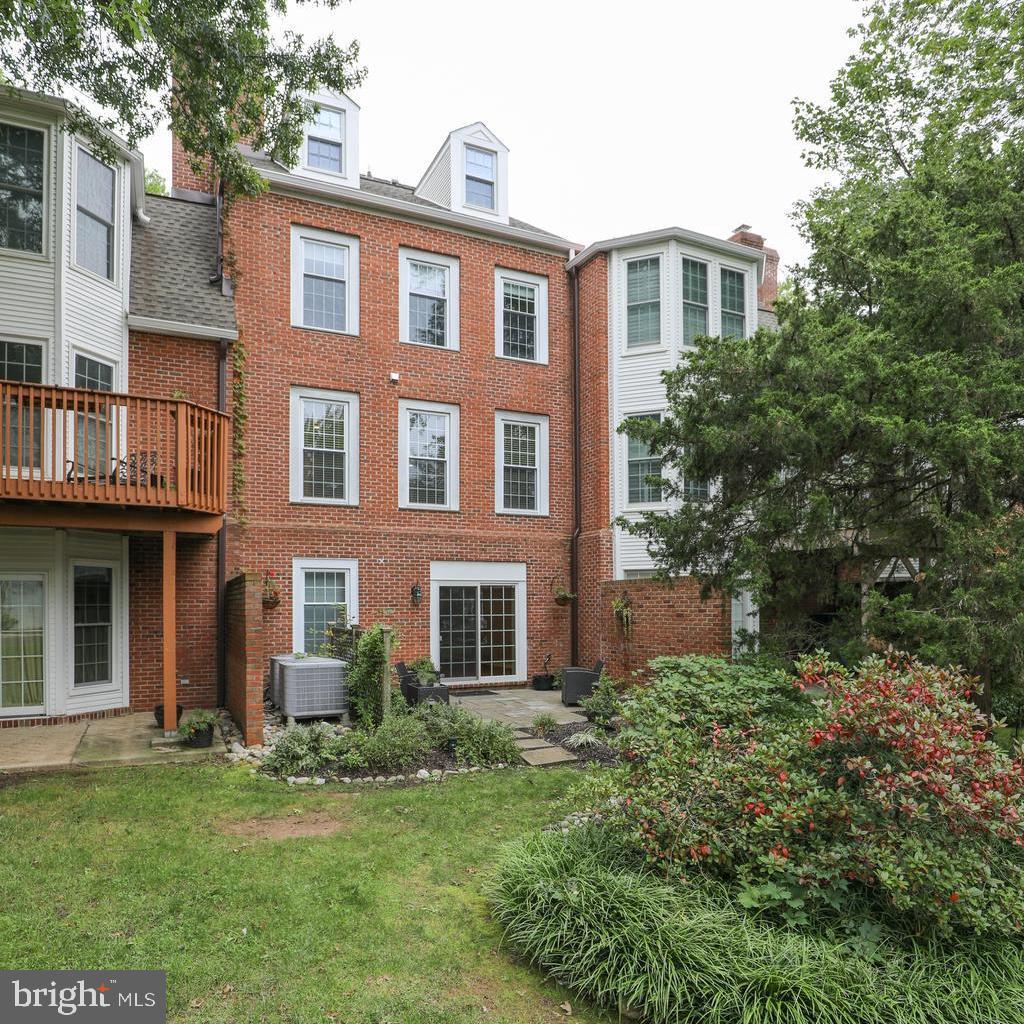 HERITAGE HILLS - Residential