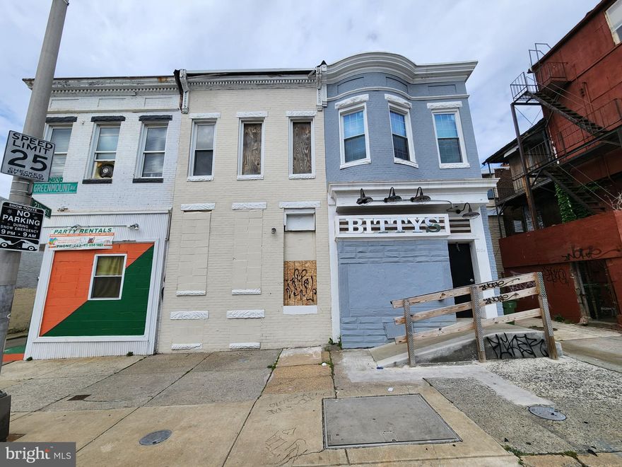 HOUSING AUTHORITY OF BALTIMORE CITY OFFICIAL ONLINE AUCTION. Bidding begins 5/30/2025 @ 10:00 AM. Bidding ends 06/03/2025 @ 11:20 AM. List Price is Suggested Opening Bid. Deposit: $5,000. Deposit to increase to 10% of the purchase price within 48 hours of the auction ending, if applicable. This 2-story townhouse is located in the Barclay neighborhood of Baltimore. The area is conveniently situated near several notable locations, including Clifton Park and Johns Hopkins University. The nearest major traffic artery, E North Ave, provides easy access to the rest of the city.