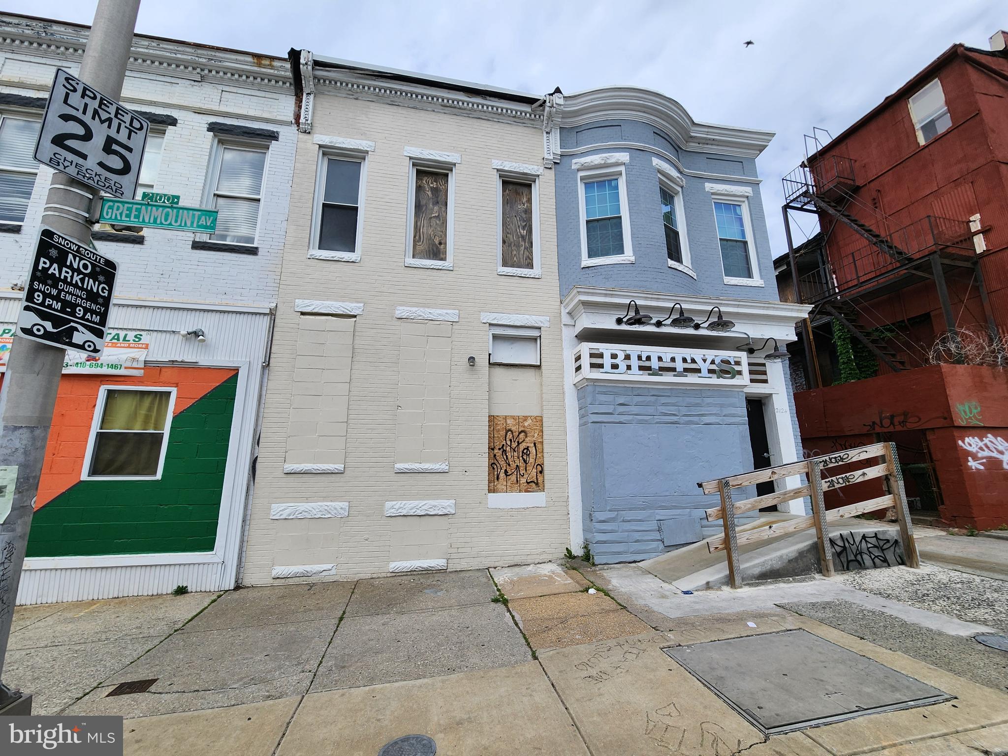 2122 GREENMOUNT AVENUE