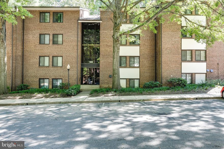 Move in ready, 2 bedroom condo *Ample of parking *Minutes from Silver Line, Bus Service, Lake Anne, Reston Town Center. The unit has an updated Kitchen with granite, SS appliances, In-Unit W&D *Separate Dining room, Units backs to trees with a large balcony overlooking woods. Condo Fee Includes All Utilities except Cable, Phone,  Internet.