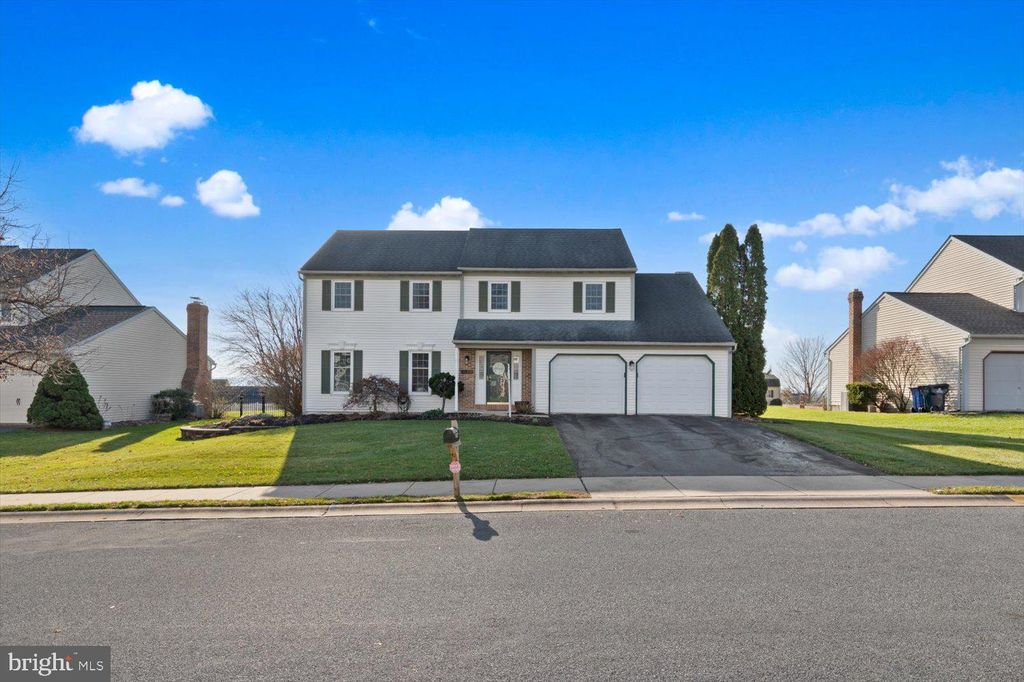 Photo of 118 LARCH LN, DENVER, PA 17517 (MLS # PALA2028568)