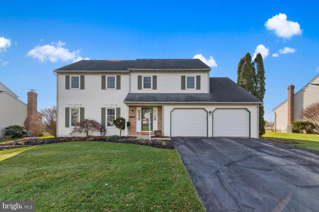 Photo of 118 LARCH LN, DENVER, PA 17517 (MLS # PALA2028568)