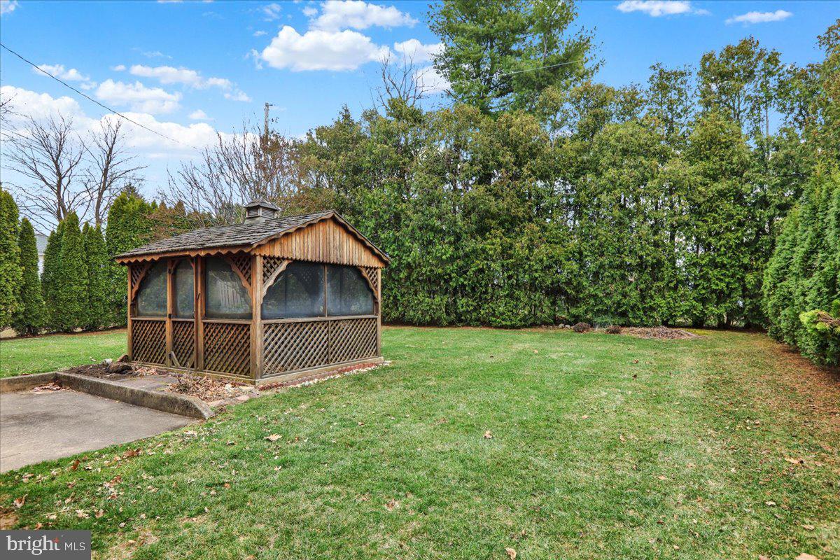 WHITFIELD - Residential