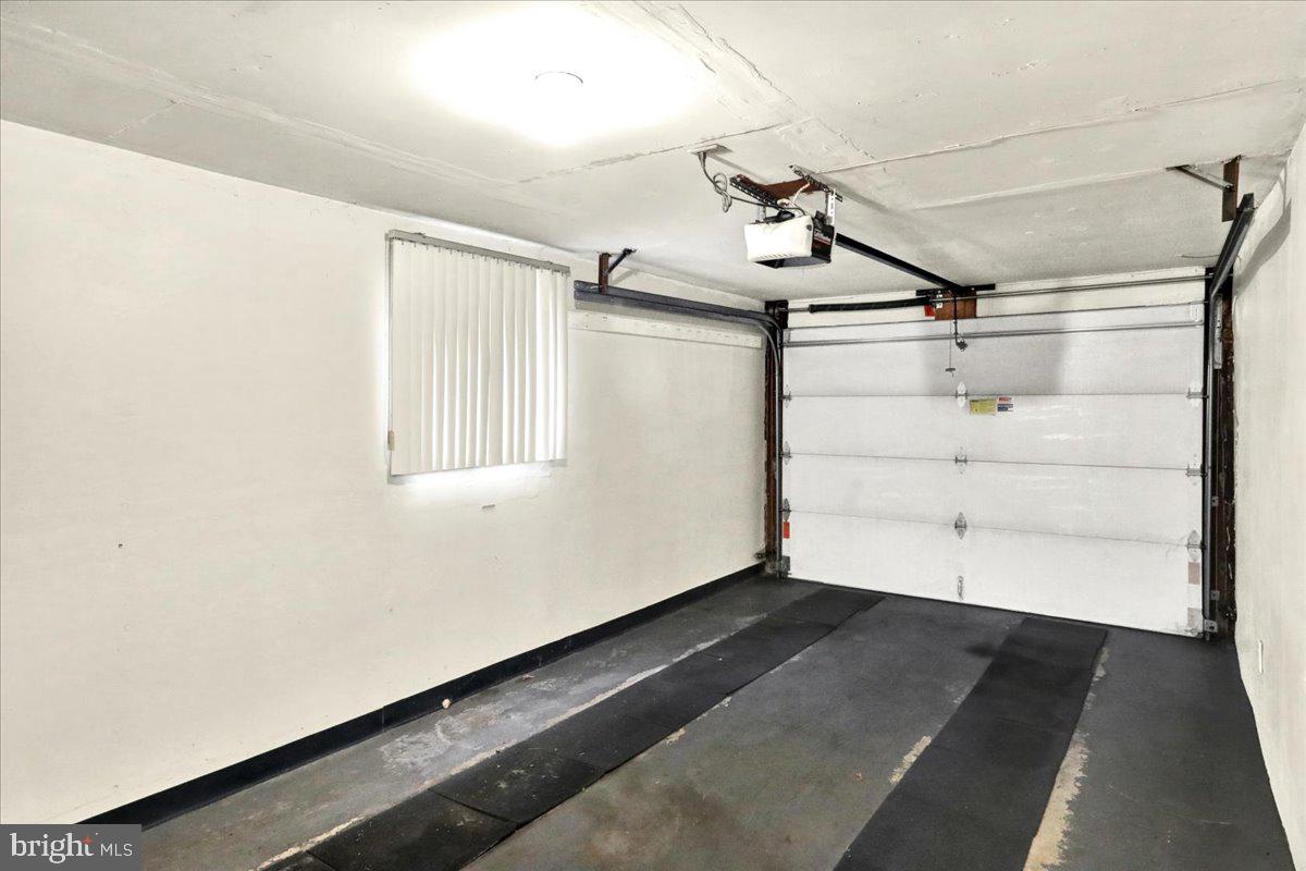 WHITFIELD - Residential